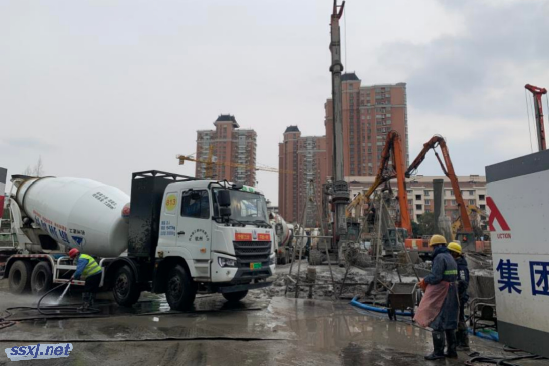 “每户约100万”，杭州市中心13幢老旧危房，居民自筹4.7亿原拆原建，能复制吗？